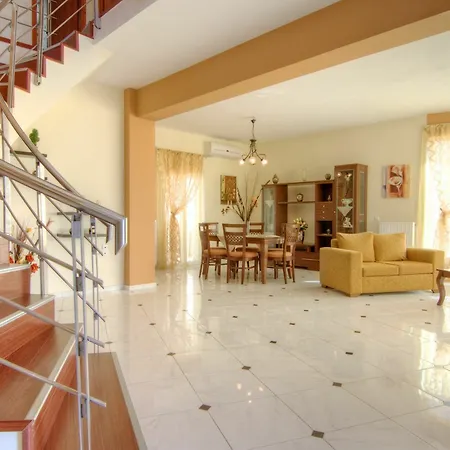 Villa Rodaries